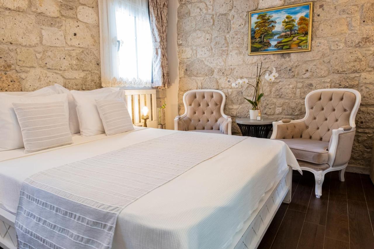 Provence Mansion ألاتشاتي المظهر الخارجي الصورة